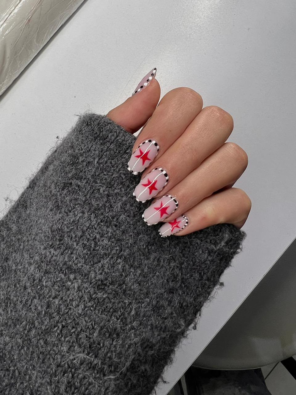 Red star nail art design
